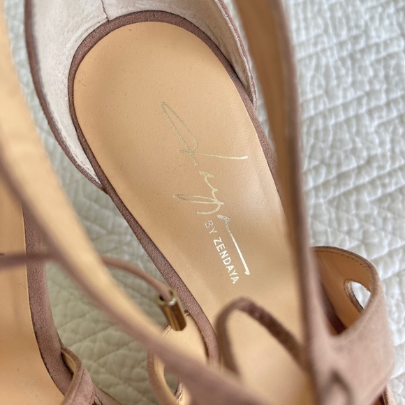 Tan Suede Pointy Toe Heels - Picture 4 of 4